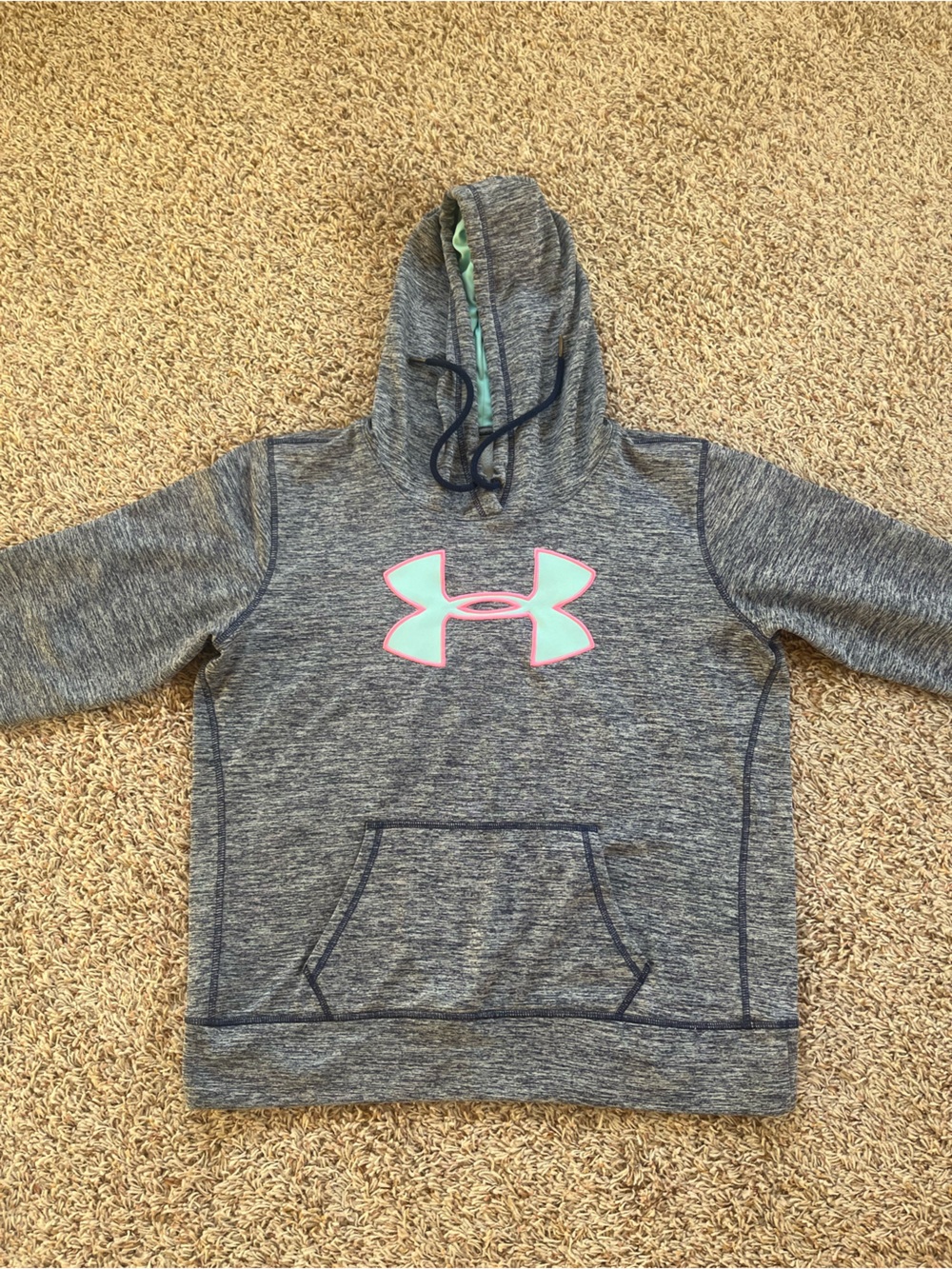Women’s Under Armour navy blue hoodie with Mint & Pink Logo🩷💙